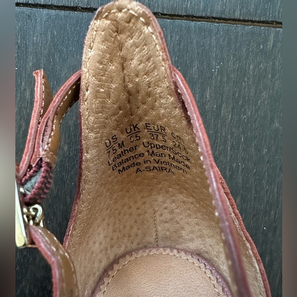 Franco Sarto Saira Ankle Strap Heels Leather Brown Size 7.5 M T-Strap Sandals - Picture 5 of 5